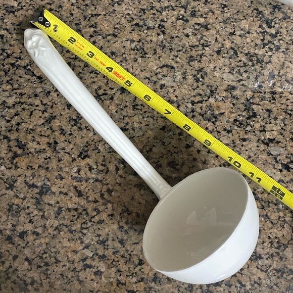 Vintage Porcelain Soup Bowl with ladle- signed E.T. 1969 - Picture 10 of 11